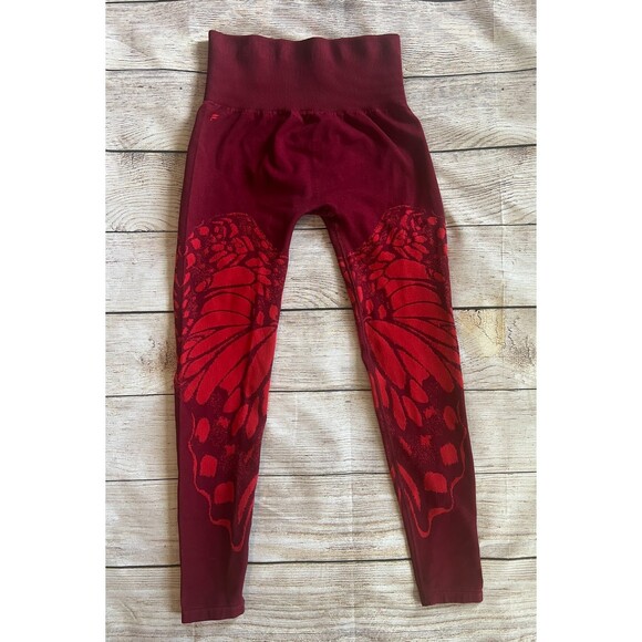Fabletics High-Waisted Seamless Compression 7/8 Leggings Burgundy Butterfly Sz S - Picture 5 of 8